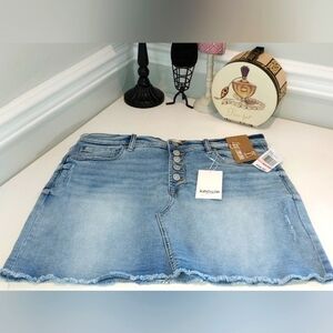 Kensie Button Fly Medium Wash 5 Pocket Stretch Jean Skirt NWT